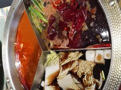 -廖掌柜·重庆鲜货火锅(上海首店)