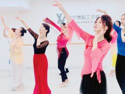 -佑宁舞蹈工作室