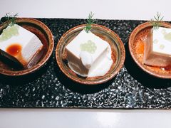 苏小小豆腐-桂满陇天书(南京德基旗舰店)