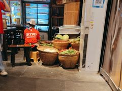 -富正毅三下锅·湘西韵味(天门山索道店)