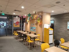 用餐区-麦当劳(美林湖店)