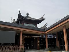 -慈城服务区-停车场