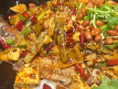 -俏巴妹烤鱼香锅(奥体店)