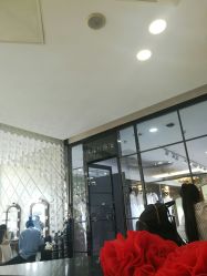 -挪娅婚纱摄影皇家会所