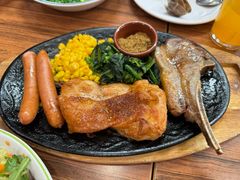 特制拼盘（羊排+鸡排+烤肠）-萨莉亚意式餐厅(金隅嘉品mall店)