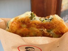-沪上王记葱油饼(襄阳南路店)