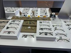 -罗伯特眼镜·蔡司官方授权(前海卓悦 INTOWN 购物中心店)
