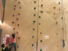 -ROCKPLUS攀岩馆(环宇城店)