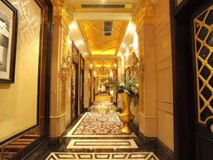 -白玉兰广场停车场