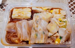 Rice Noodle Roll with Egg and Corn