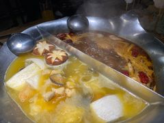 -湊湊火锅·茶憩(杭州湖滨银泰in77店)