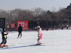 -济南卧虎山滑雪场