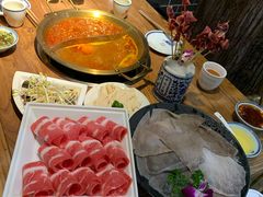 -小天鹅火锅·一线江景洪鼎旗舰店(洪崖洞店)