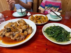 -芦茨金富饭庄·25年老字号·专做稻草鸡