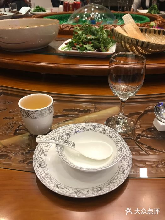 万重锦·人文川菜馆(骡马市店)图片