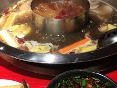 -谭鸭血老火锅(万象九宜城店)