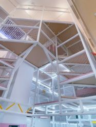 -奈尔宝·儿童乐园·亲子餐厅(华采天地店)