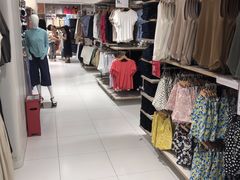 -优衣库(北京万柳华联购物中心店)