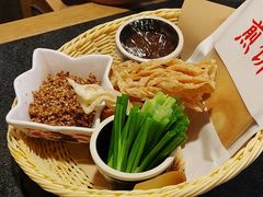 -鲁菜根·泰安菜(万达店)