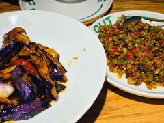 -一坐一忘云南菜(嘉里中心店)