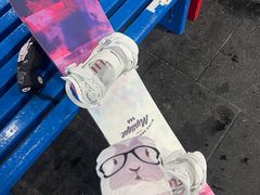 -乔波室内滑雪场