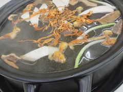 -牛知府云南菌汤鲜牛肉火锅(肖家湾店)