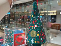 冬日圣诞树巧克力小铁盒-VENCHI 闻绮(北京国贸商城店)
