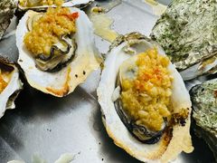 -蚝哥花姐湛江烤生蚝(美丽湾市场店)