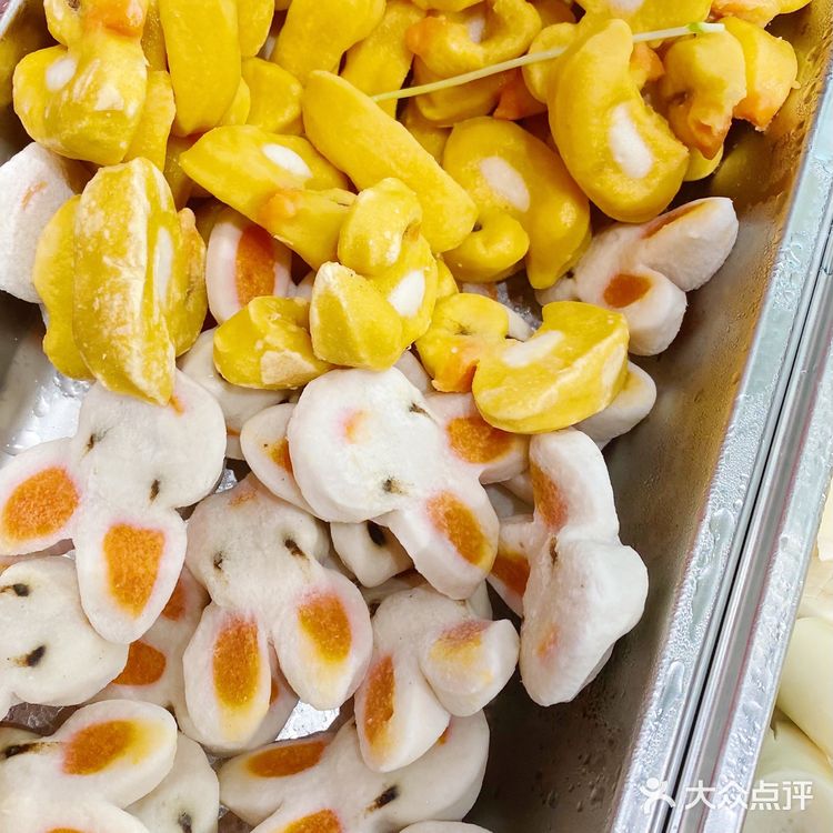 买1⃣️送1⃣️麻辣烫冒菜♨️居然吃到可爱兔兔🐰