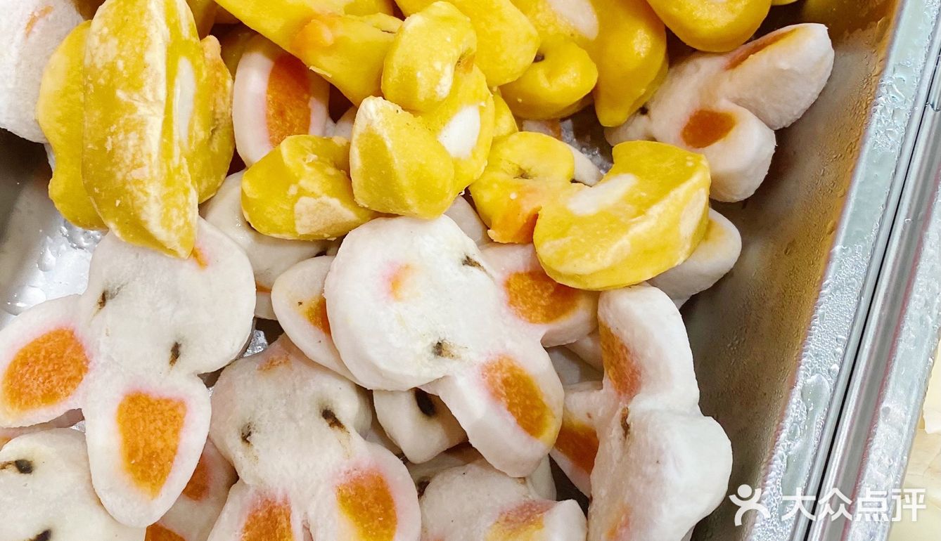 买1⃣️送1⃣️麻辣烫冒菜♨️居然吃到可爱兔兔🐰