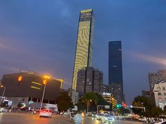 -黄兴南路步行商业街