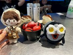 -W COLLECTIVE  DESSERT SHOP