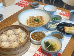 -馋三尺蟹粉小笼(人民广场店)