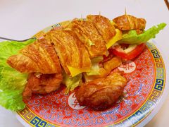 鸡扒牛角包-華歡冰室-WahFoon(吉大店)