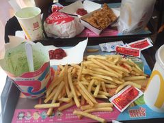 -麦当劳(湛江大厦店)