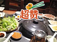 -大匠工房古船木艺术餐厅·猪肚鸡专门店(长白仙岛店)