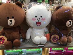 -LINE FRIENDS Garosu-gil Flagship Store