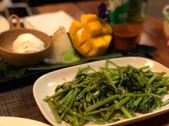 -Phensiri Thai Restaurant