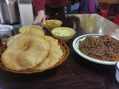 -蓝田九大碗民俗食府(蓝田店)