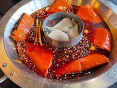 -爱你您·自家鱼塘·活水喷泉鱼火锅(八里店)
