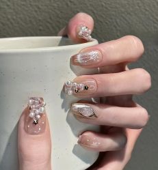 -UMl Nail 尤米美甲美睫半永久