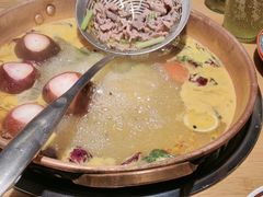 -洱火云南酸菜牛肉火锅(石景山当代商城店)