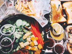 -The Habit Burger Grill 哈比特汉堡(复兴soho店)
