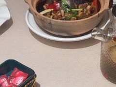 -八府香鸭·啫啫煲(华山路店)