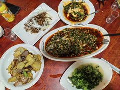 -将就吃农家特色土菜馆