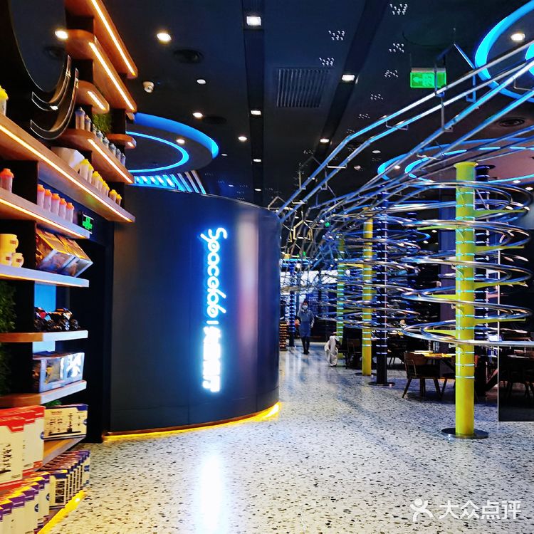 冬日不可错过西式美食   失重餐厅好吃又好玩