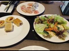 -大中华希尔顿酒店-念自助餐·嗨啤·小龙虾