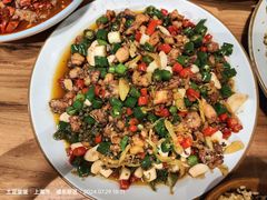 -先启半步颠小酒馆(周浦万达店)