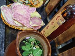 -香香腊排骨.野生菌火塘总店(束河店)