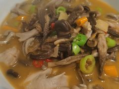 -呷湘厨·鱼汤捞饭·剁椒鱼头·辣椒炒肉(国家会展中心店)